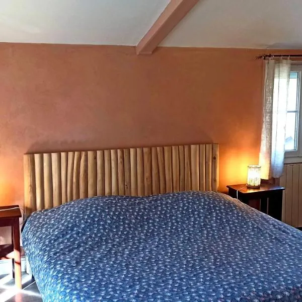 Chambre d'hôtes Park des Collines - Gîte, hotel in Génissieux