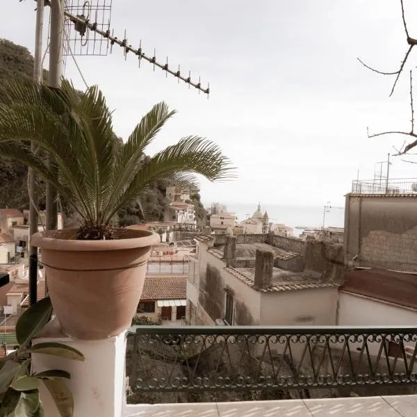 Casa nel borgo dei gatti, hotel v destinaci Cetara