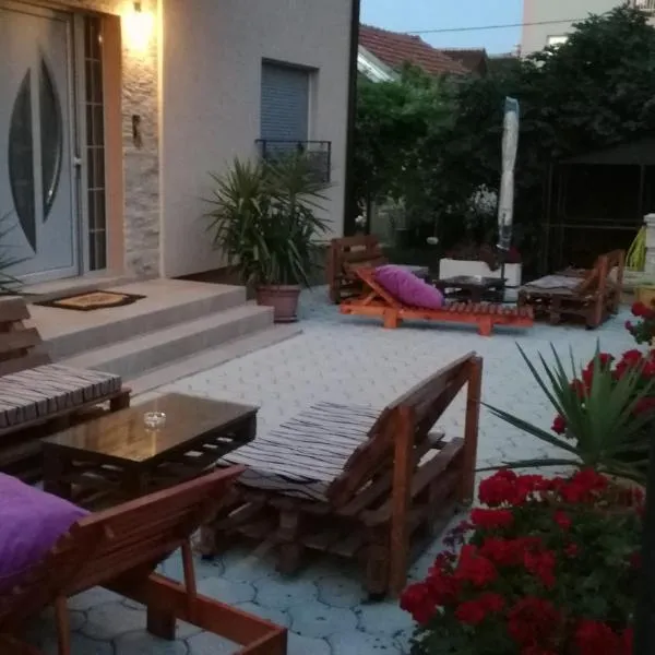 Sreckovic Apartmani 2, khách sạn ở Kragujevac