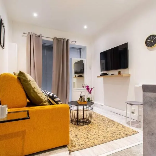 Condamine/Batignolles : Cosy Studio