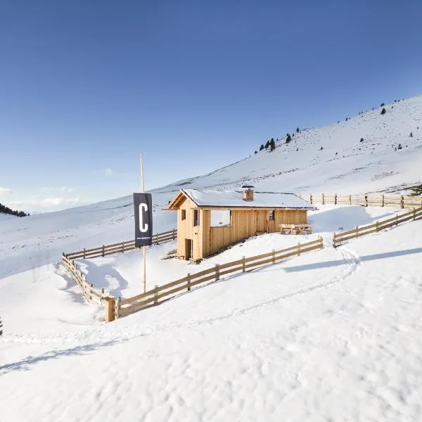 Stay COOPER I DIAMANTIDI Lodge - Modern Mountain Chalet in the Dolomites: Obereggen'de bir otel