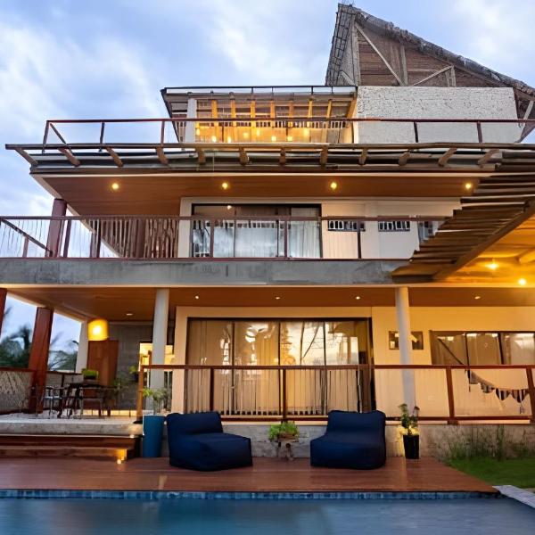Casa confortável com vista mar e piscina