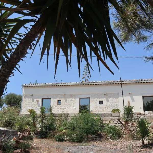 Casale Millinchè, hotel v destinaci Scicli