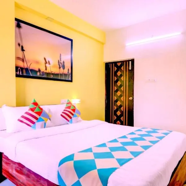 Hotel Luxurious Stay Inn Kolkata、kolkataのホテル