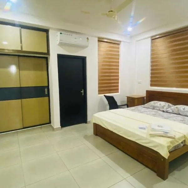 Phoenix Residency, Near MVR Cancer Centre, Vellalassery, NIT, Calicut, hotel en Tāzhekkod