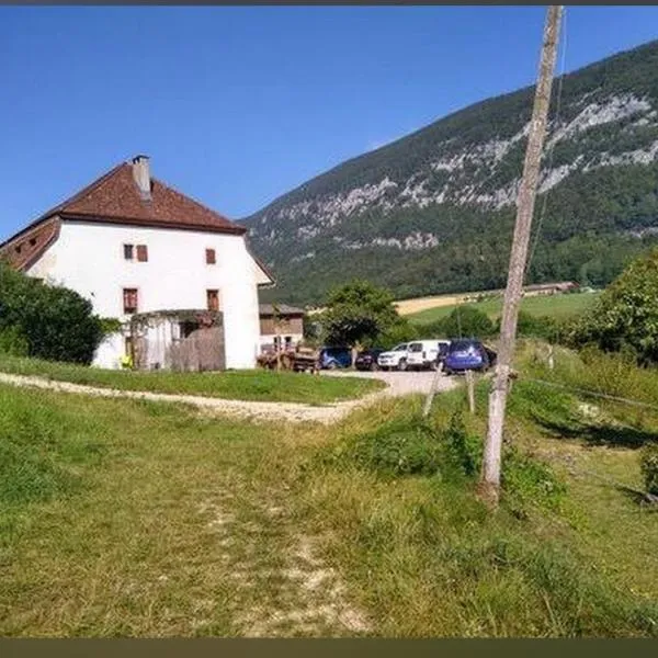Chez Dodo 2534 Orvin Le Foncet, hotel v destinaci Evilard