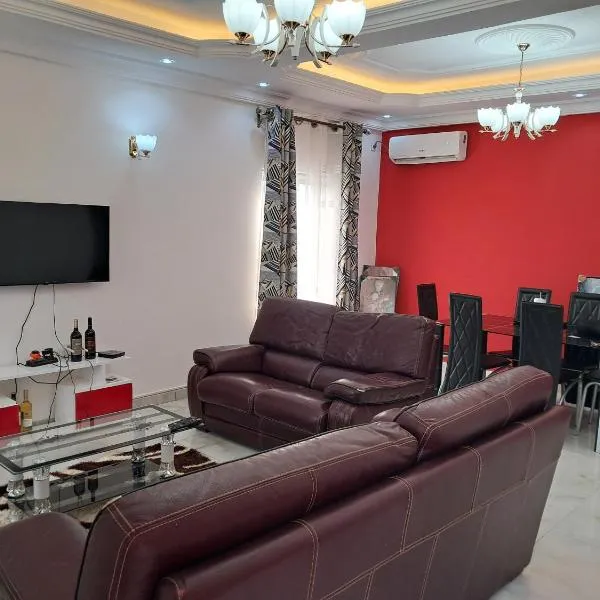 APPARTEMENT NEW STANDING CITE CHIRAC YASSA, hotel in Yapoma