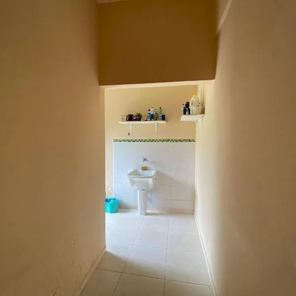 Casa Família com ar Vaga Praia do Centro Paraty, hotel in Paraty