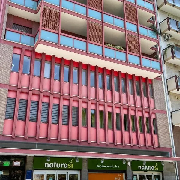 Bari Center Rooms、バーリのホテル