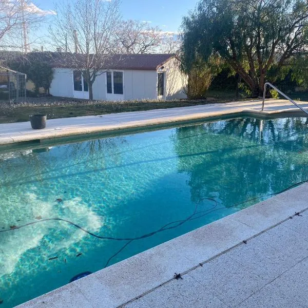 La Geneta Casa Vacacional, hotel in Vilobi Del Penedes