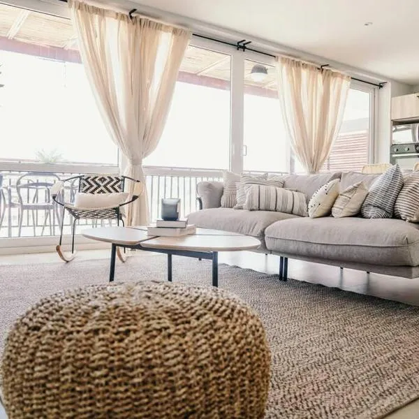 LUXURY Apartment in BLUE Playa Venao D-32, hotel v destinaci Playa Venao
