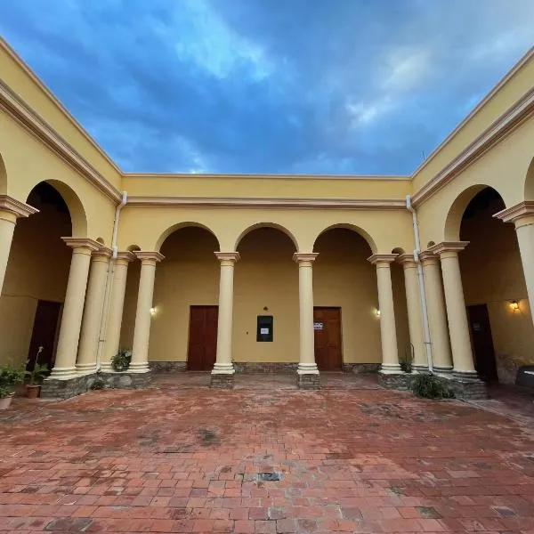 Colegio de María, hotel v destinaci Cafayate