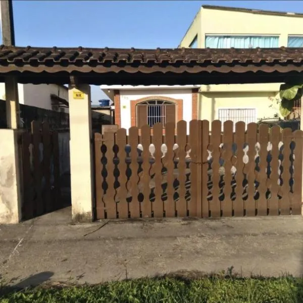 Casa na praia, 15 min de caminhada, hotel v destinaci Itanhaém