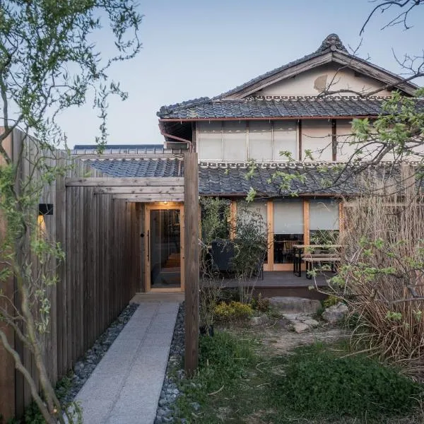 6ishiki，位于龟冈的酒店