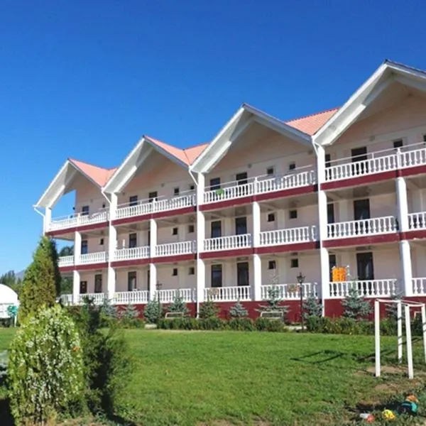 Aquamarine Inn, hotel in Cholpon-Ata