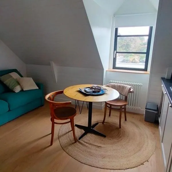 Studio moderne à Sauzon avec WIFI et vue sur le port - FR-1-418-189, hotel a Sauzon