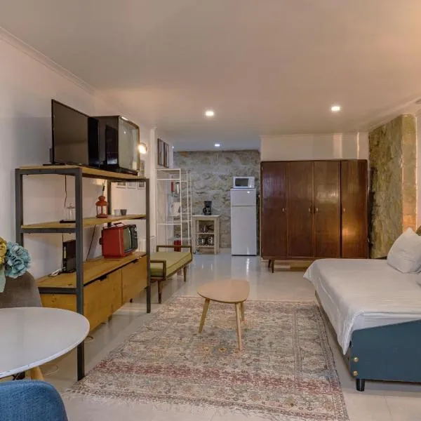 Sweet Studio Apartment by LovelyStay