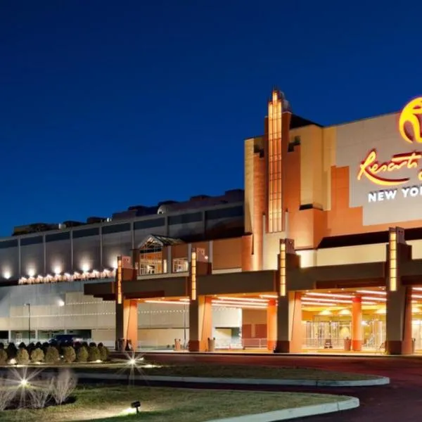Upgraded Haven with Free Parking! Close to the Airport!, hotel a Valley Stream