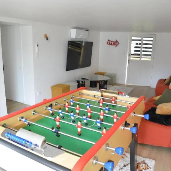 maison 4 chambres aux portes du circuit，位于勒芒的酒店