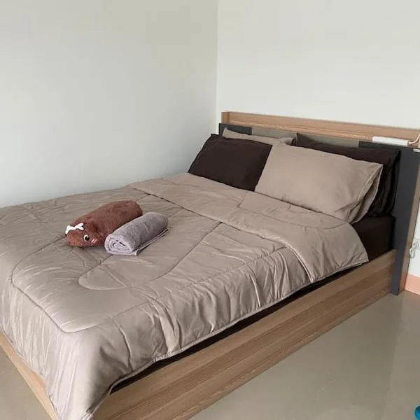 Superb studio Apartment, hotel di Ban Na Kha