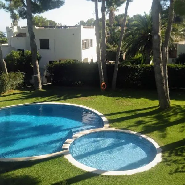 Apartamento La Caleta, hotel v destinácii Les tres Cales