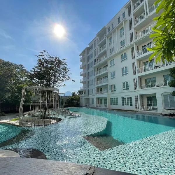 Cozy Beachfront Retreat at Summer Hua Hin Pool Access、ホアヒンのホテル