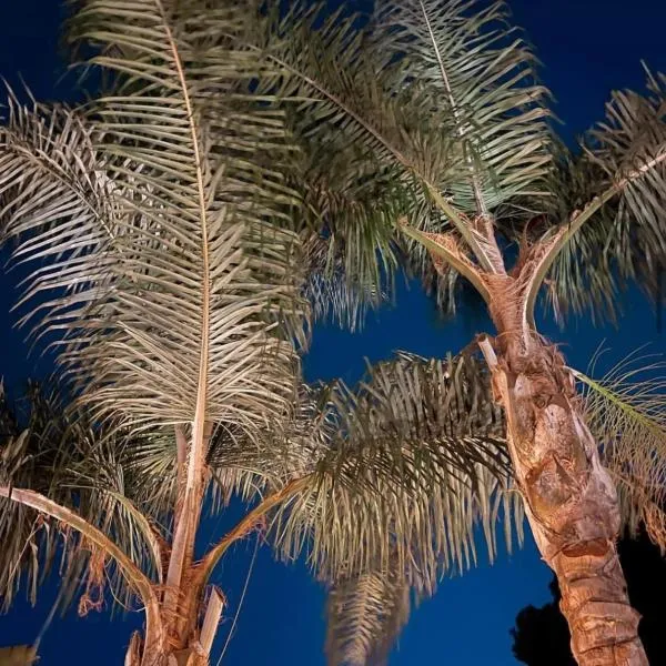 Luxury B&B Villa Tauro, hotel v Malaze