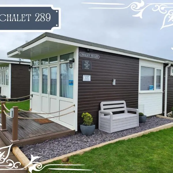 THE CHALETS 217 & 289, hotel in Withernsea