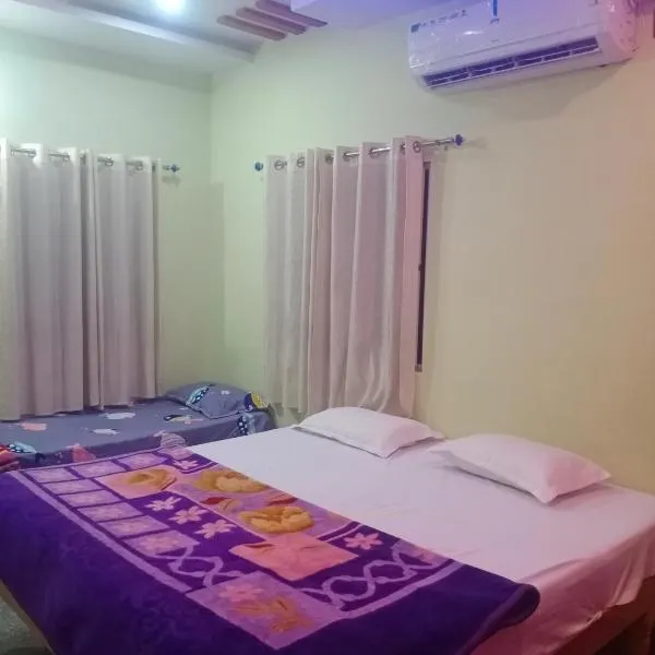 Puneetha home stay hampi, hotel v destinaci Hampi