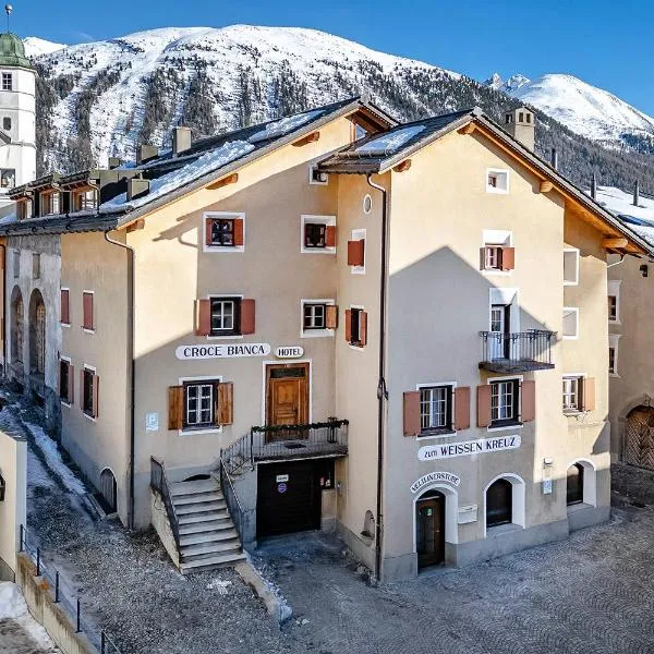 Weisses Kreuz - Crusch Alva, hotel en Samedan