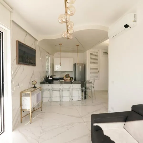 Mazzarò Luxury Apartment Taormina, hotel v Taormině