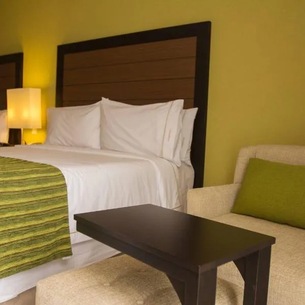 Holiday Inn Express Xalapa, an IHG Hotel, hotell i Jilotepec