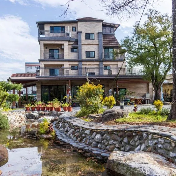 Post-mountain view, hotel in Dongshan