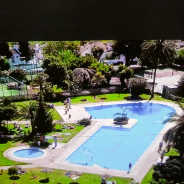 SERVILUX 4, hotelli kohteessa Torremolinos