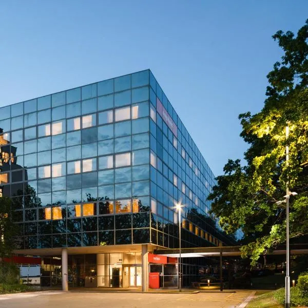 easyHotel Milton Keynes, hotel u gradu Deanshanger