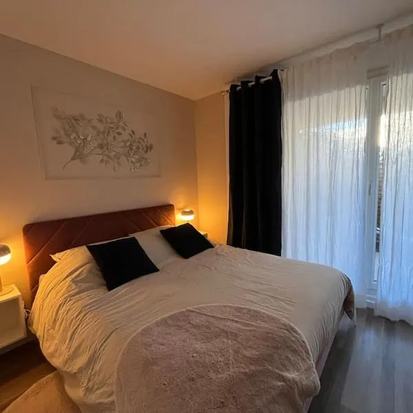 Hana Home Guyancourt 4 personnes résidence calme business&family, hotel in Guyancourt
