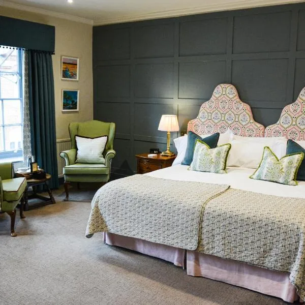 Crown Hotel, hotel v destinaci Southwold