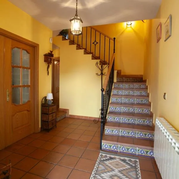 Casa rural Valtravieso, hotel in Las Navas del Marqués