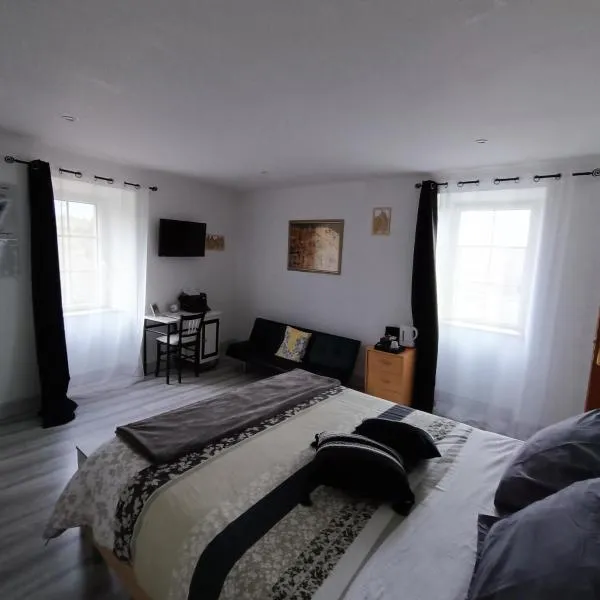 La Douce Parenthèse B&B -Nature, Convivialité & Sérénité, hotel in Montirat