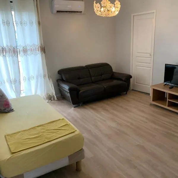 Grand Appartement de 3 pièces, hotel v destinaci Pierrelaye