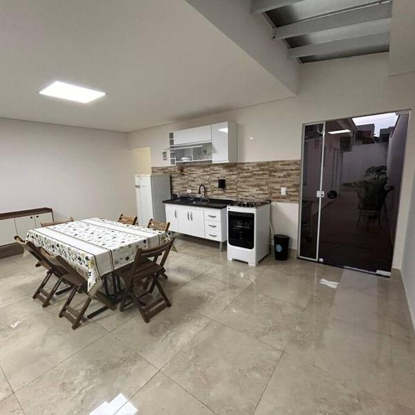 Oka Guaranis - casa aconchegante para grupos c ar condicionado e café da manhã - Foto 4