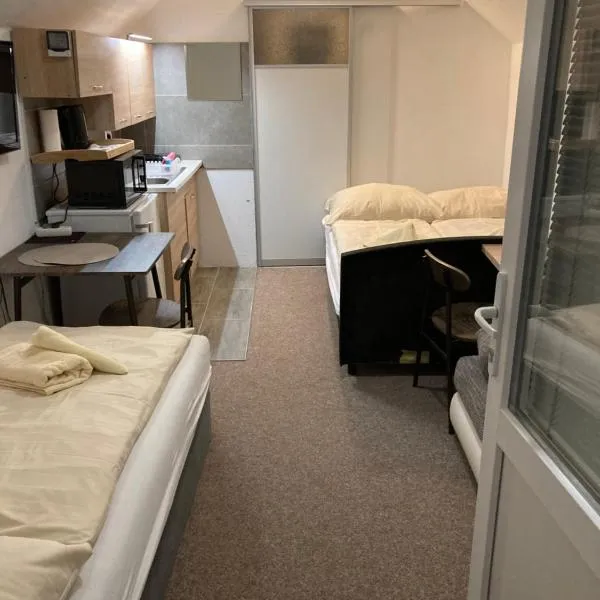 Studio Manzarda, hotel v destinaci Liptovský Mikuláš