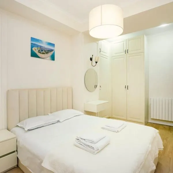New flat, central and modern in the heart of Vake., hotelli kohteessa Tbilisi City