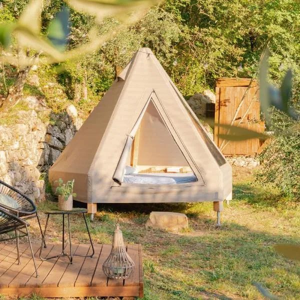 Tipì - Glamping Experience, hôtel à Chiusanico