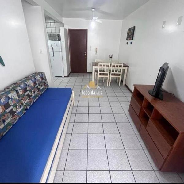 Departamento a 20 metros do mar.
