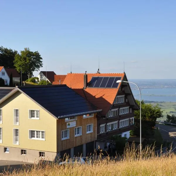 Gästehaus Eisenhut, hotelli kohteessa Walzenhausen