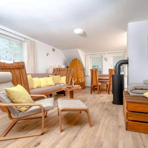 Ferienwohnung Heuschober, hotel din Neuendorf am See