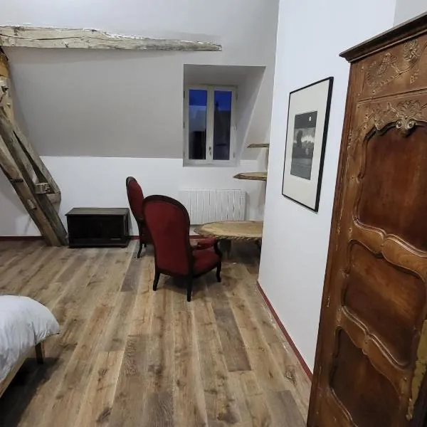 Les Oiseaux de Passage, hotel in Escolives-Sainte-Camille