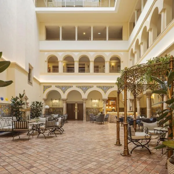 Hotel Ilunion Mérida Palace, hôtel à Mérida