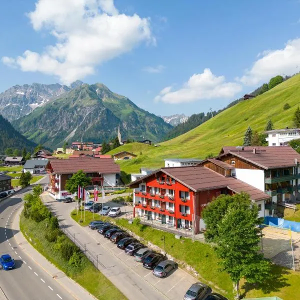 IFA Alpenrose Hotel Kleinwalsertal, хотел в Мителберг